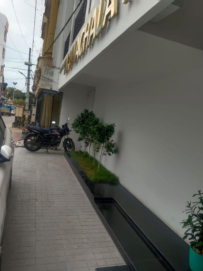 קניאקומרי Arunachala Inn מראה חיצוני תמונה